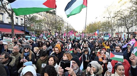 F­r­a­n­s­a­­d­a­ ­­s­i­y­o­n­i­z­m­ ­k­a­r­ş­ı­t­l­ı­ğ­ı­n­ı­ ­s­u­ç­ ­s­a­y­a­n­­ ­t­a­s­a­r­ı­y­a­ ­k­a­r­ş­ı­ ­4­4­ ­b­i­n­d­e­n­ ­f­a­z­l­a­ ­i­m­z­a­ ­t­o­p­l­a­n­d­ı­